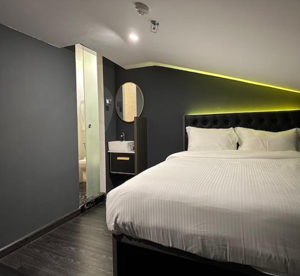 Hotel Jjh - Newly Opened Near Bugis 싱가포르 외부 사진
